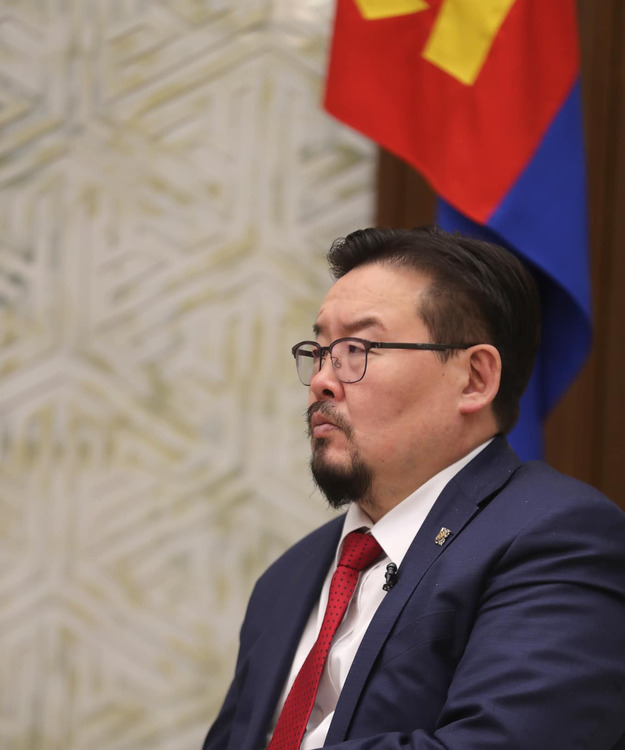 Богино хугацаанд ажилласан ч ихийг амжуулсан Ерөнхий сайд